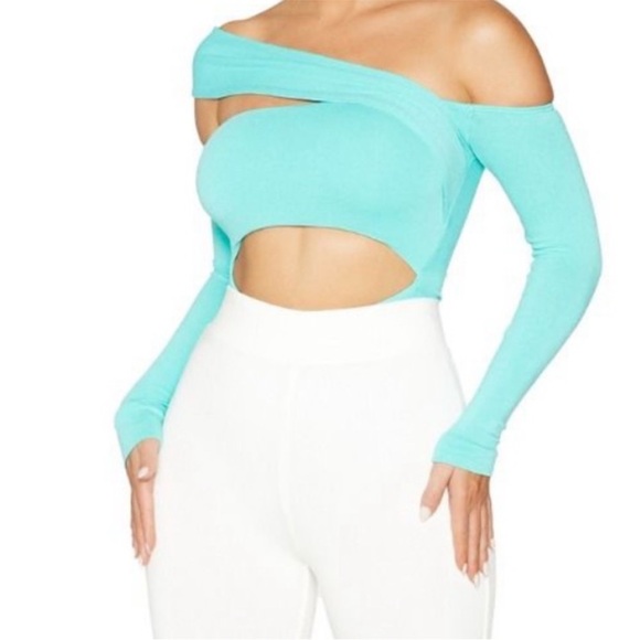 Naked wardrobe👗extra cold shoulder off shoulder cut out long sleeve bodysuit~ S - Picture 5 of 13